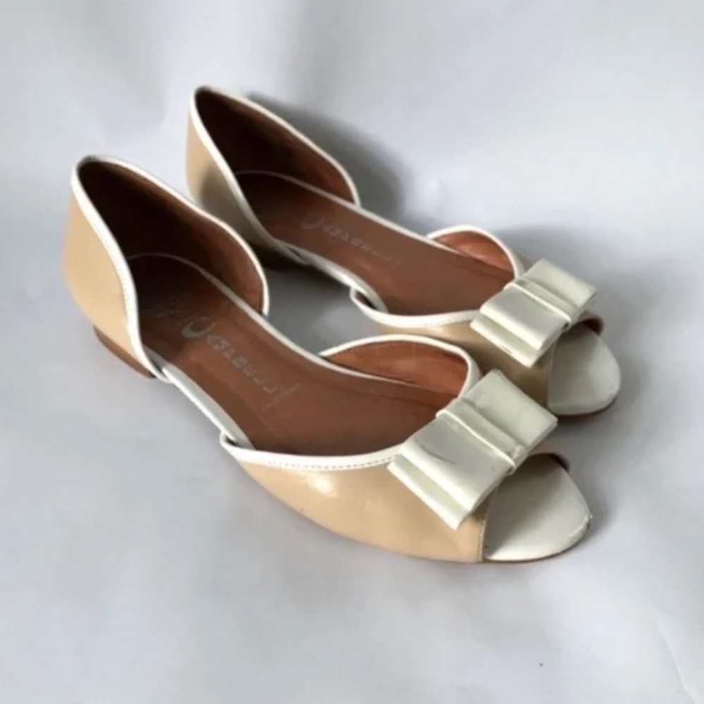 Jeffery Campbell // White, Tan Bow Peep Toe Flats Sz 8
